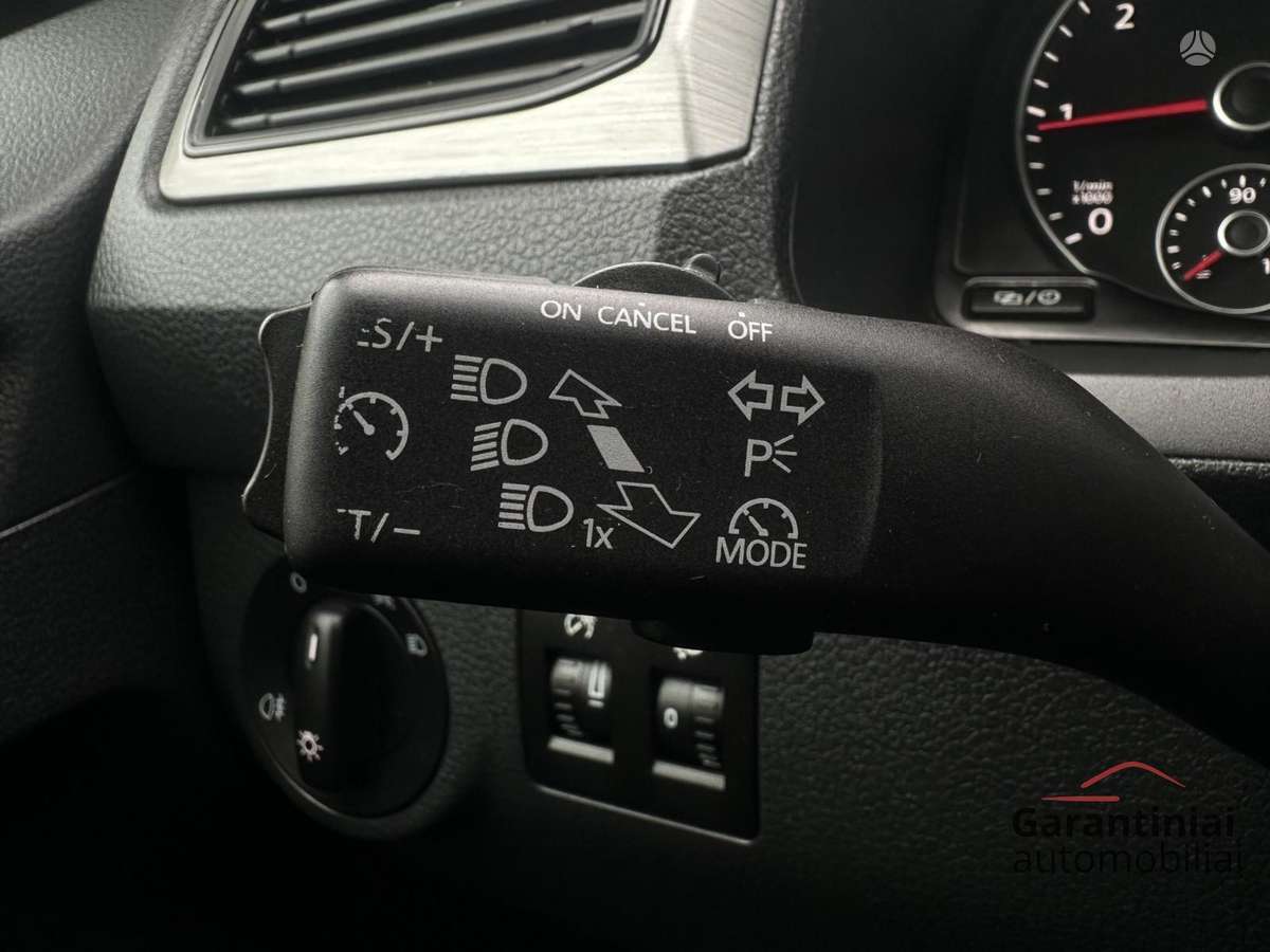 Volkswagen Caddy Maxi - 8