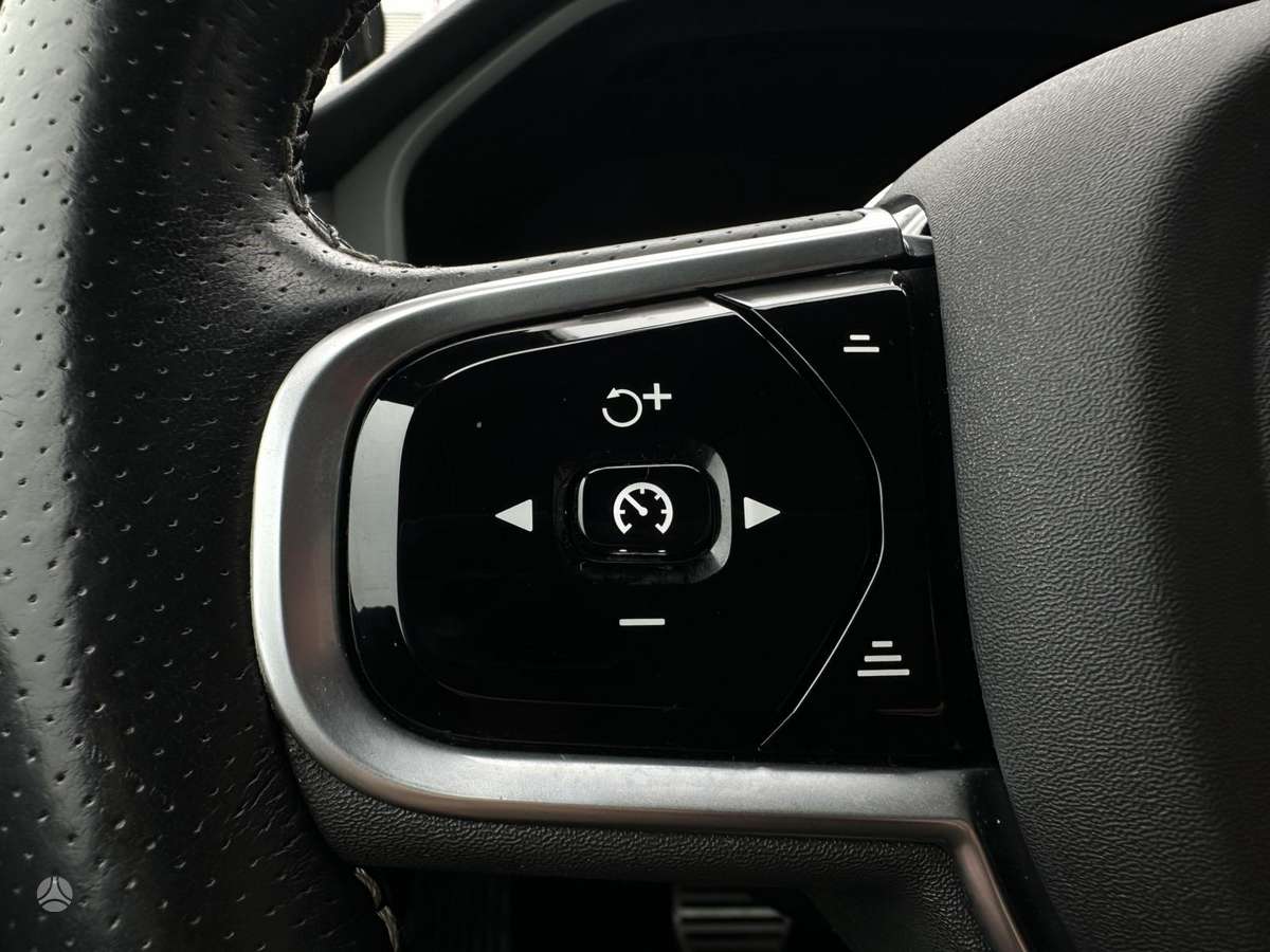 Volvo XC60 - 8