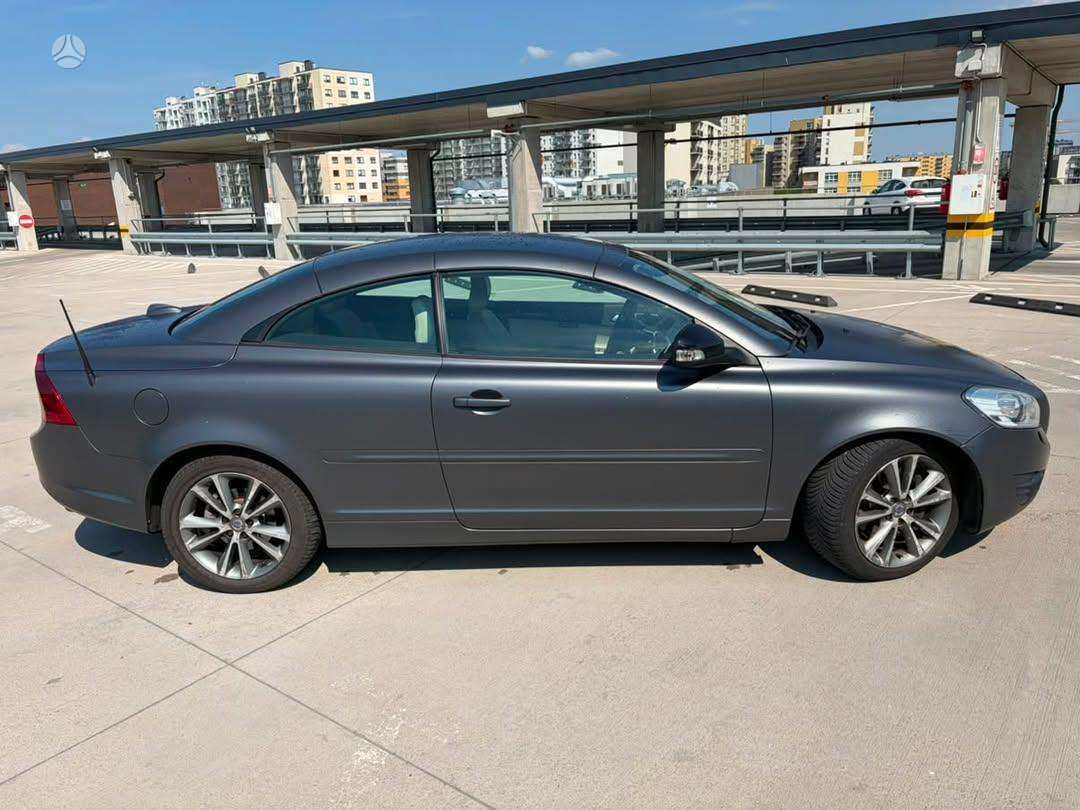 Volvo C70, 2.0 l., convertible