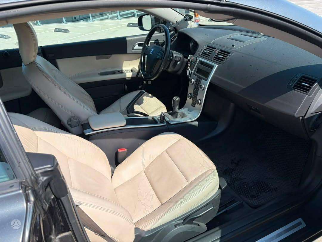 Volvo C70, 2.0 l., convertible