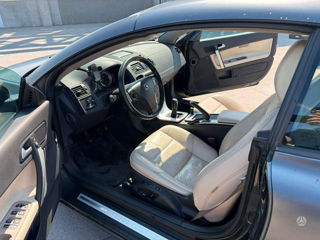 Volvo C70 - 10