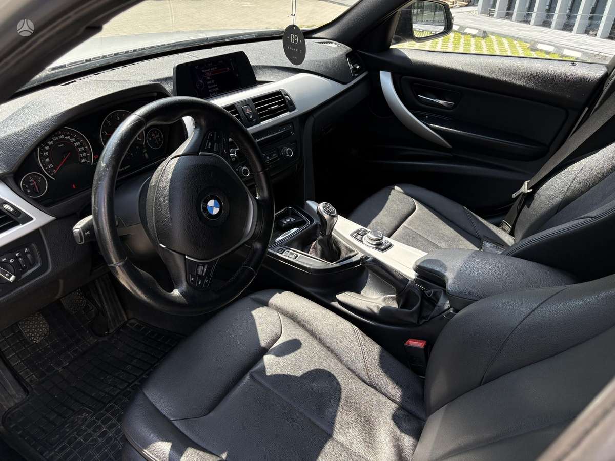 BMW 318, 2.0 l., wagon