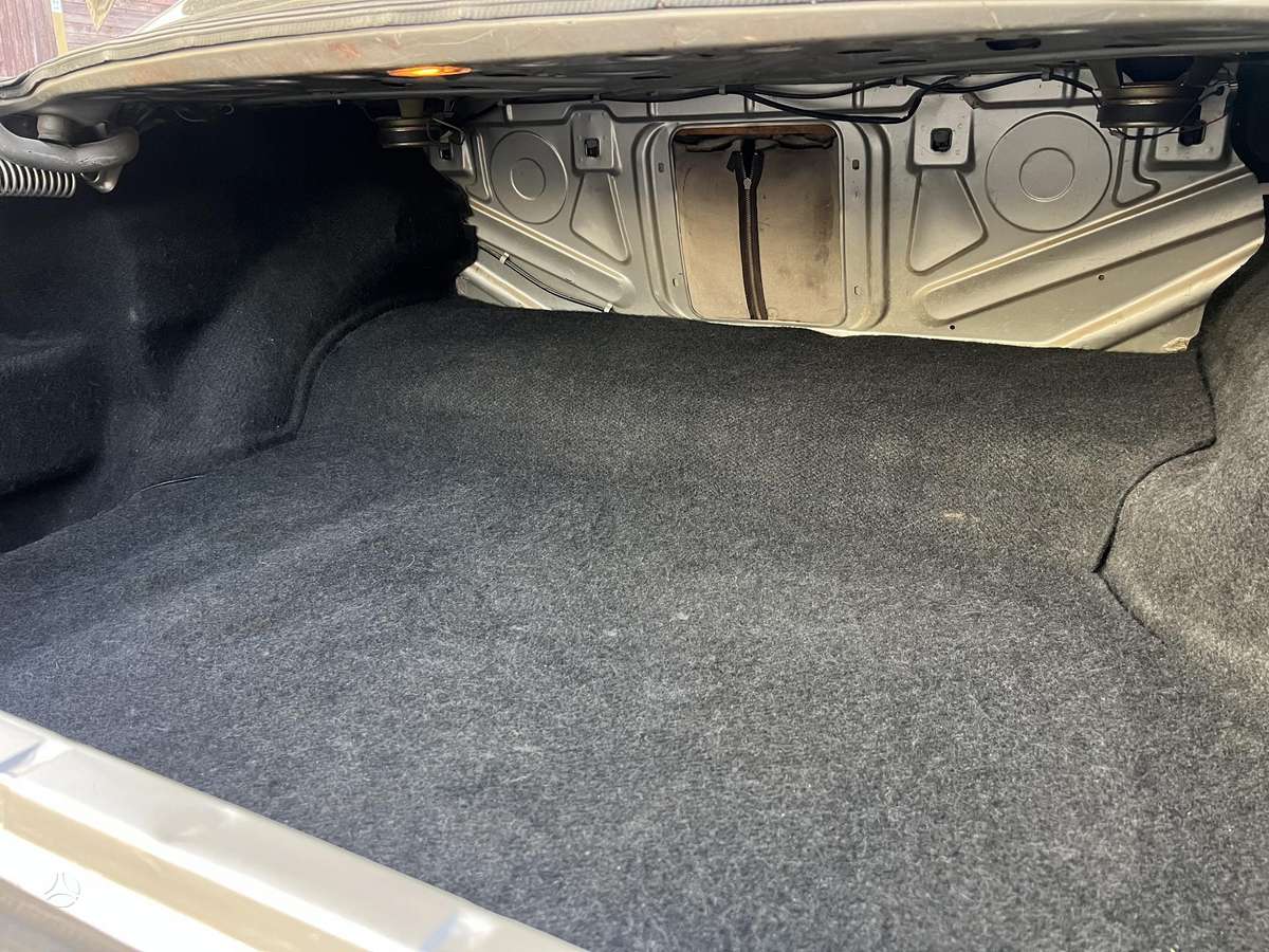 Audi 100, 2.2 l., Седан