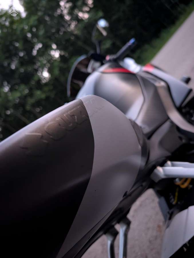Suzuki GSX-R 1000cc, superbikes