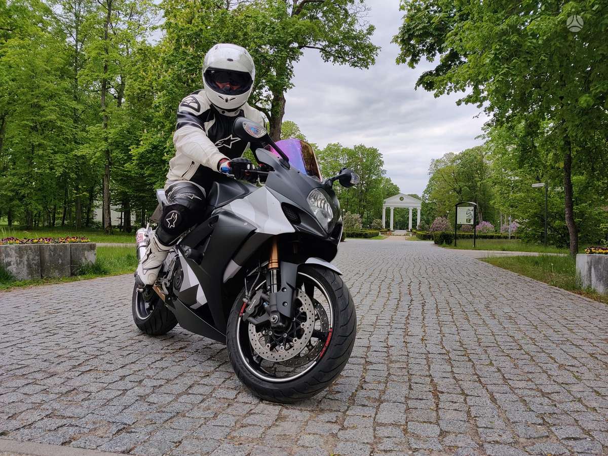 Suzuki GSX-R 1000cc, superbikes