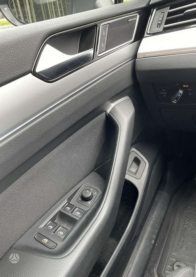 Volkswagen Passat, 2.0 l., Универсал