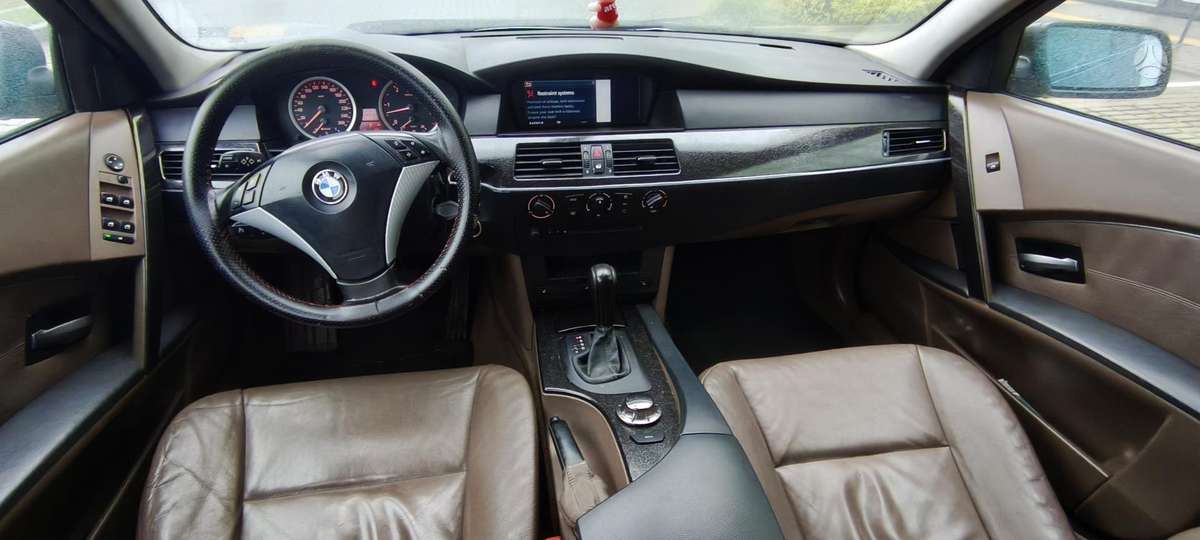 BMW 525, 2.5 l., Универсал