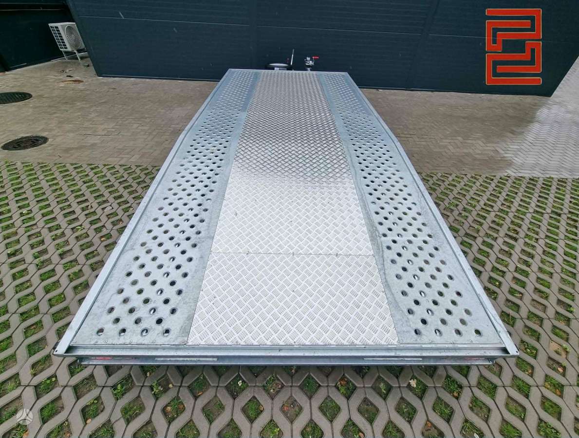 Titan 4.5x2.1m - 2700kg, auto transporter