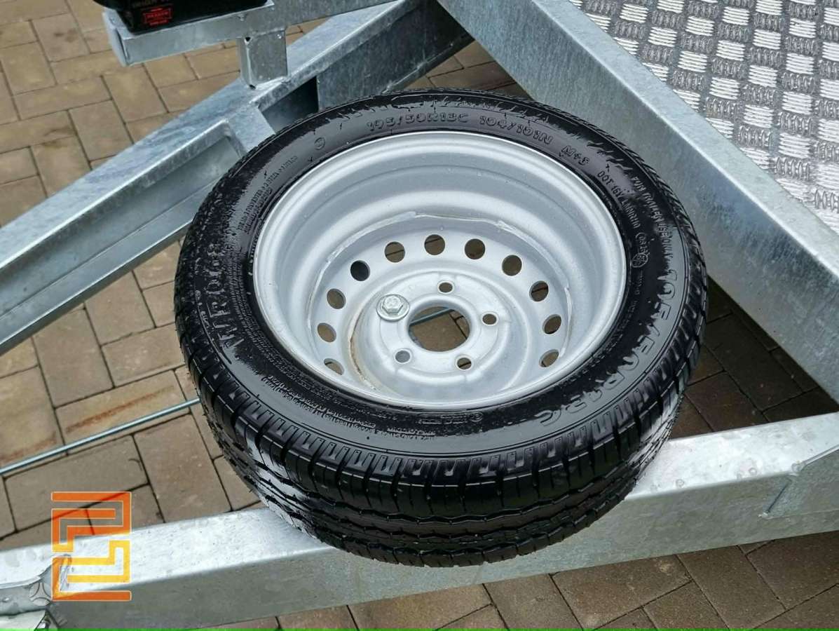 Titan 4.5x2.1m - 2700kg, auto transporter