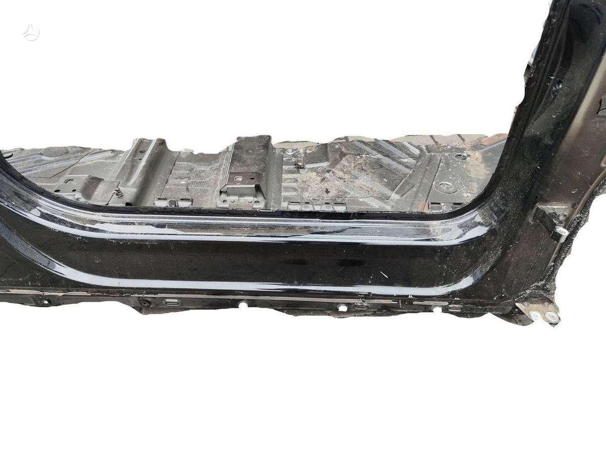 Skoda Elroq hood (front, rear)