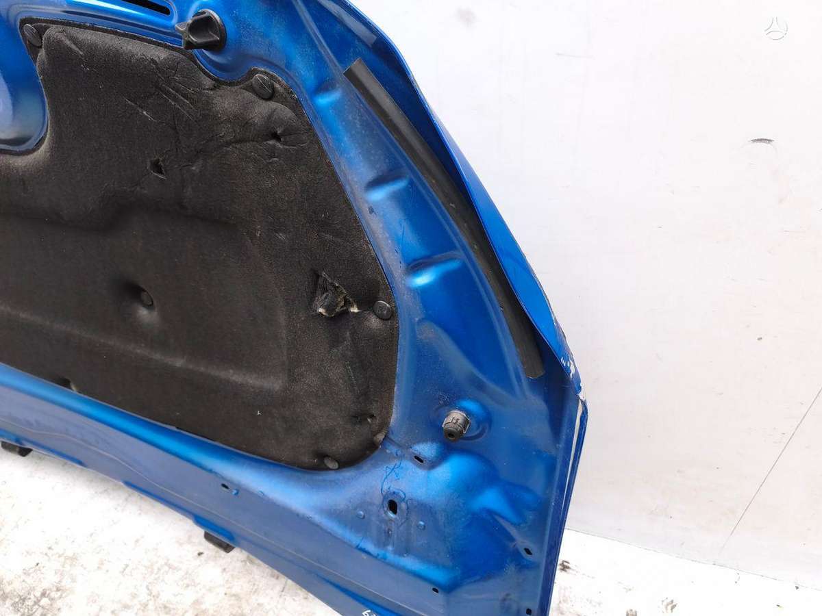 Peugeot 2008 hood (front, rear)