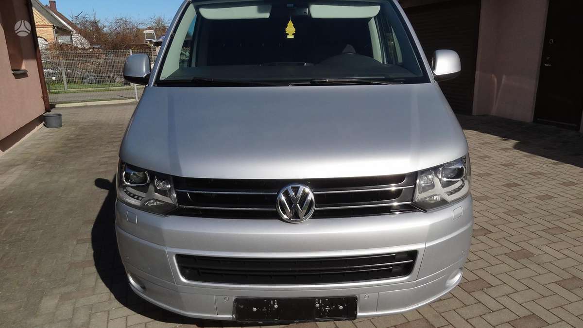 Volkswagen Caravelle - 1