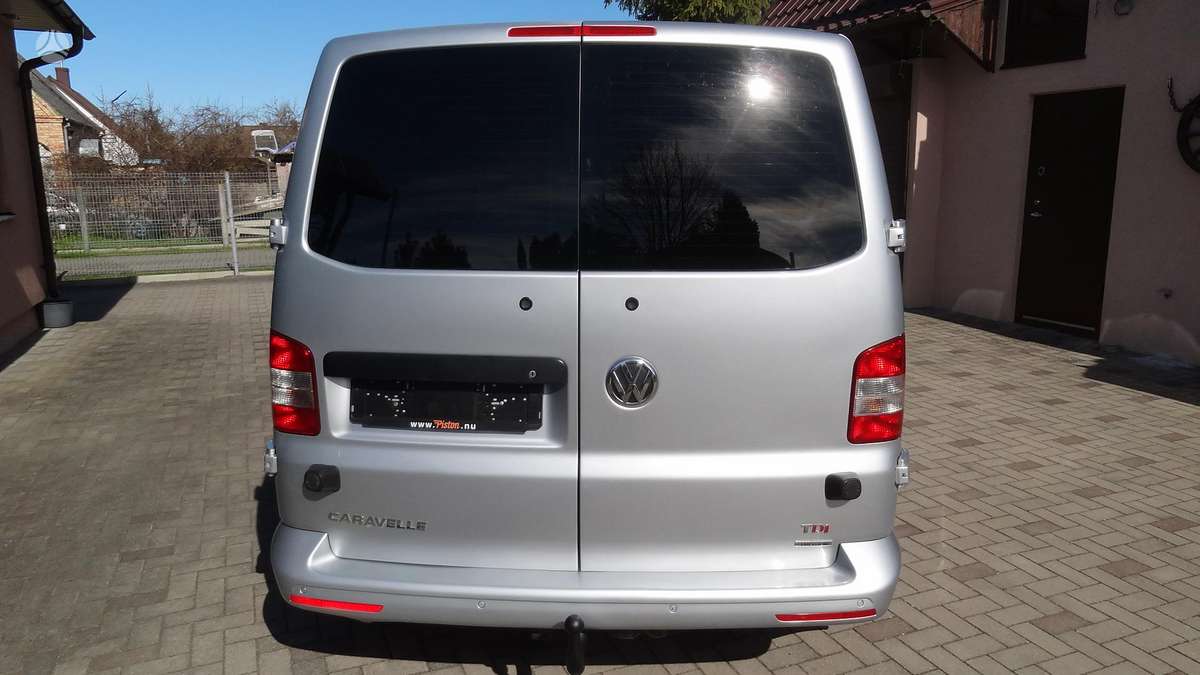 Volkswagen Caravelle - 9