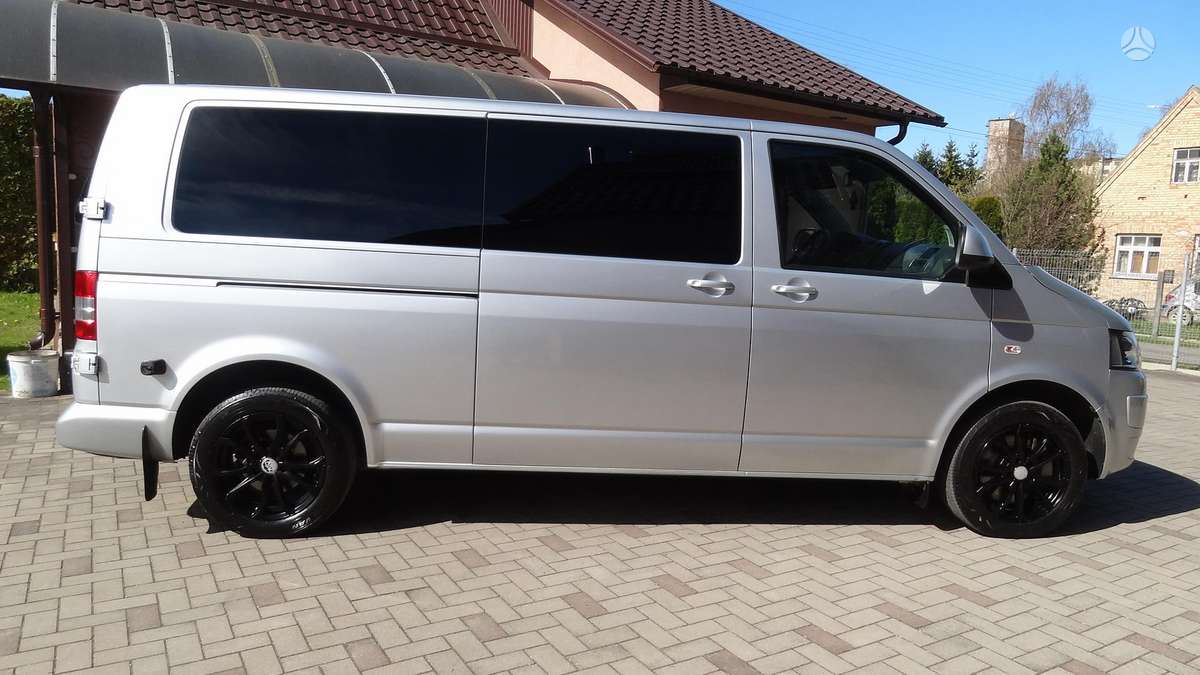 Volkswagen Caravelle - 10