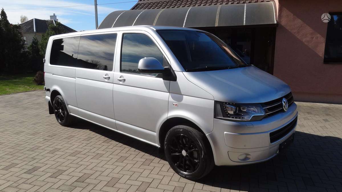 Volkswagen Caravelle - 11