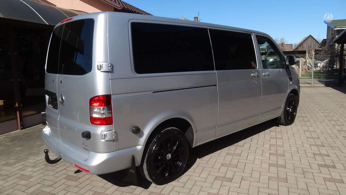 Volkswagen Caravelle - 12