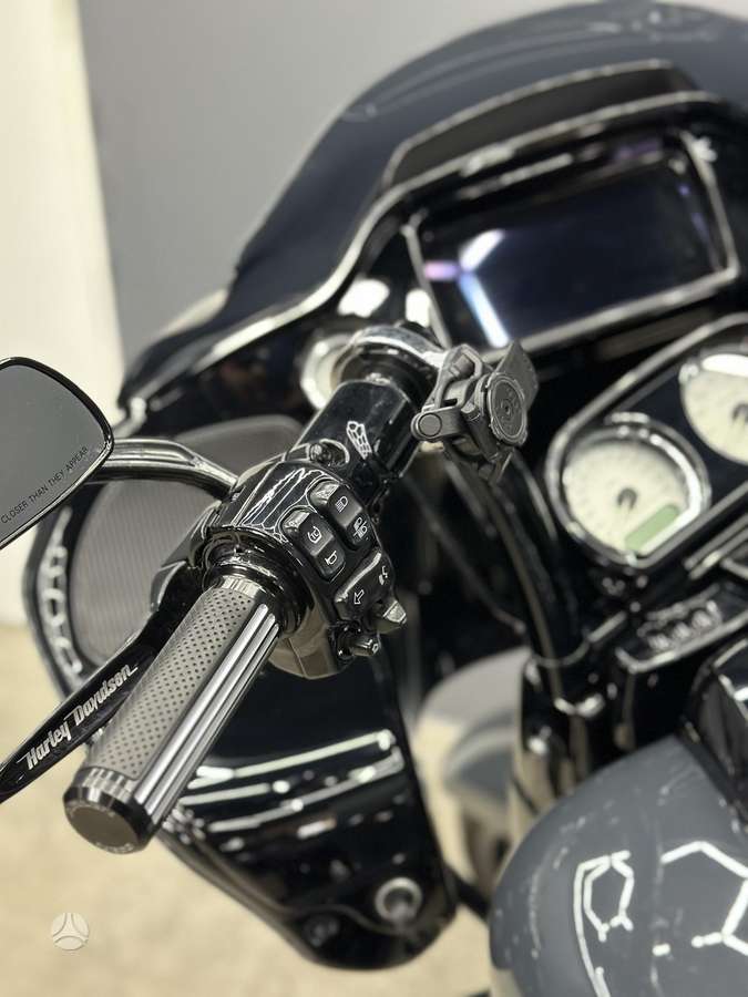 Harley-Davidson Road Glide 1760cc, choppers / cruisers / custom