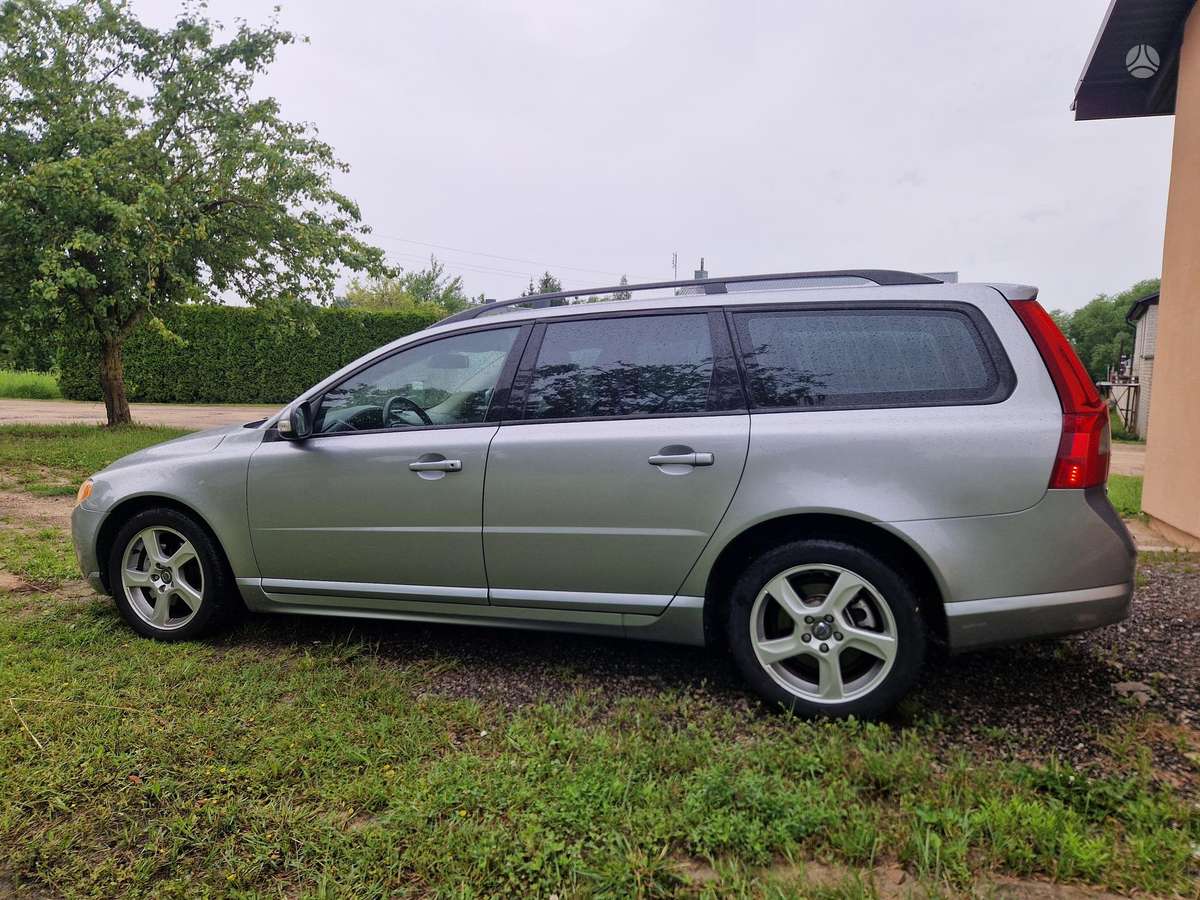 Volvo V70, 2.4 l., wagon