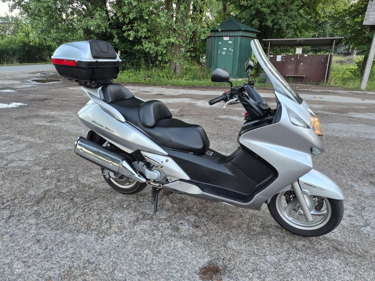 Honda Silverwing 600cc, scooters / mopeds