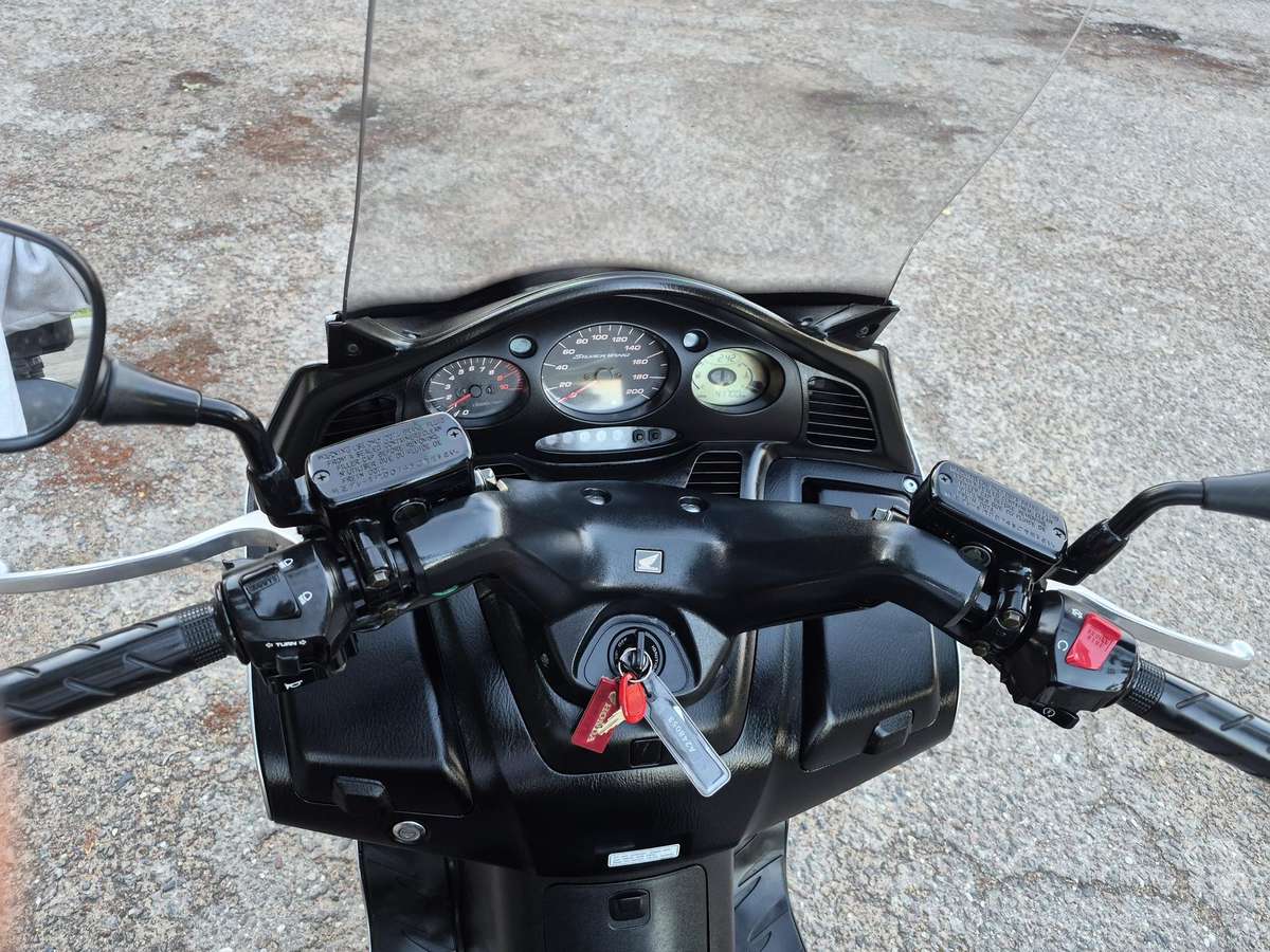 Honda Silverwing 600cc, scooters / mopeds