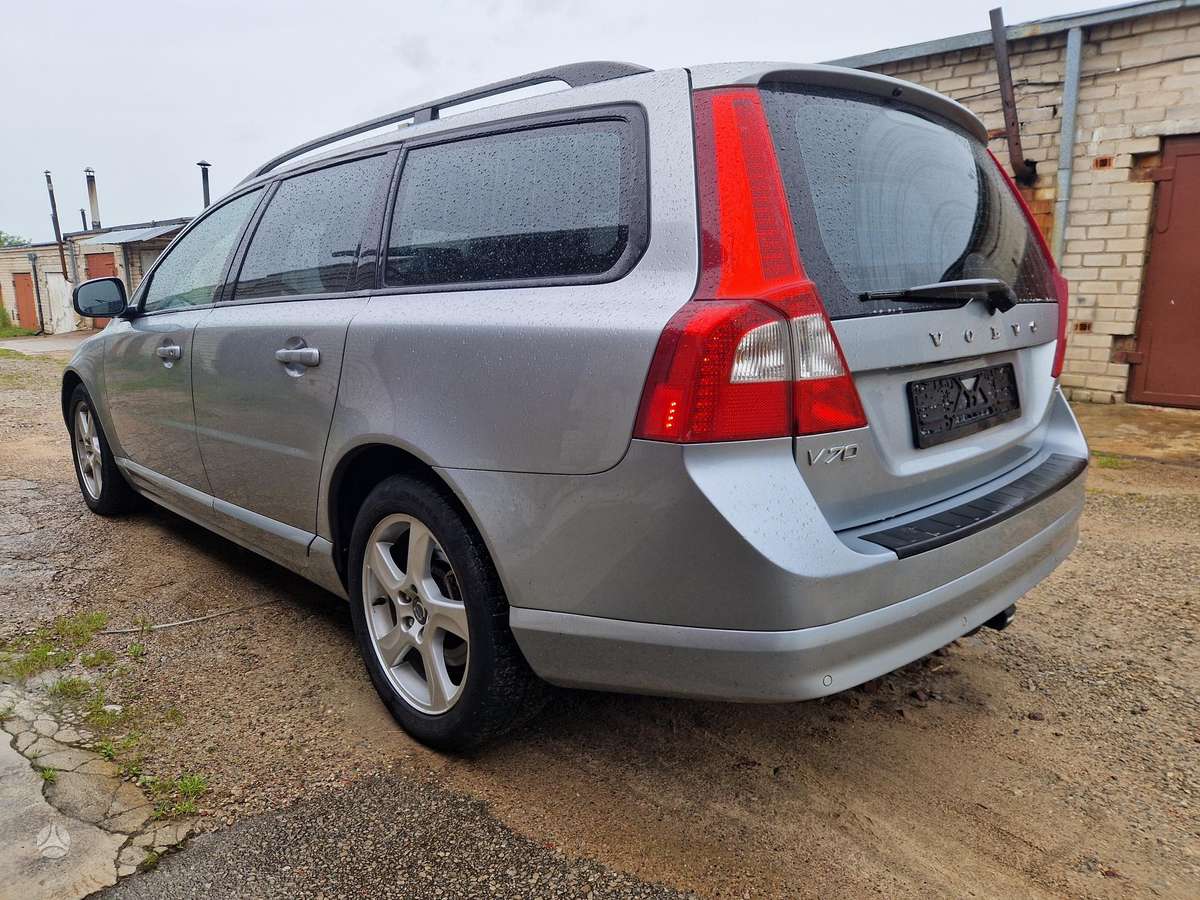 Volvo V70, 2.4 l., wagon