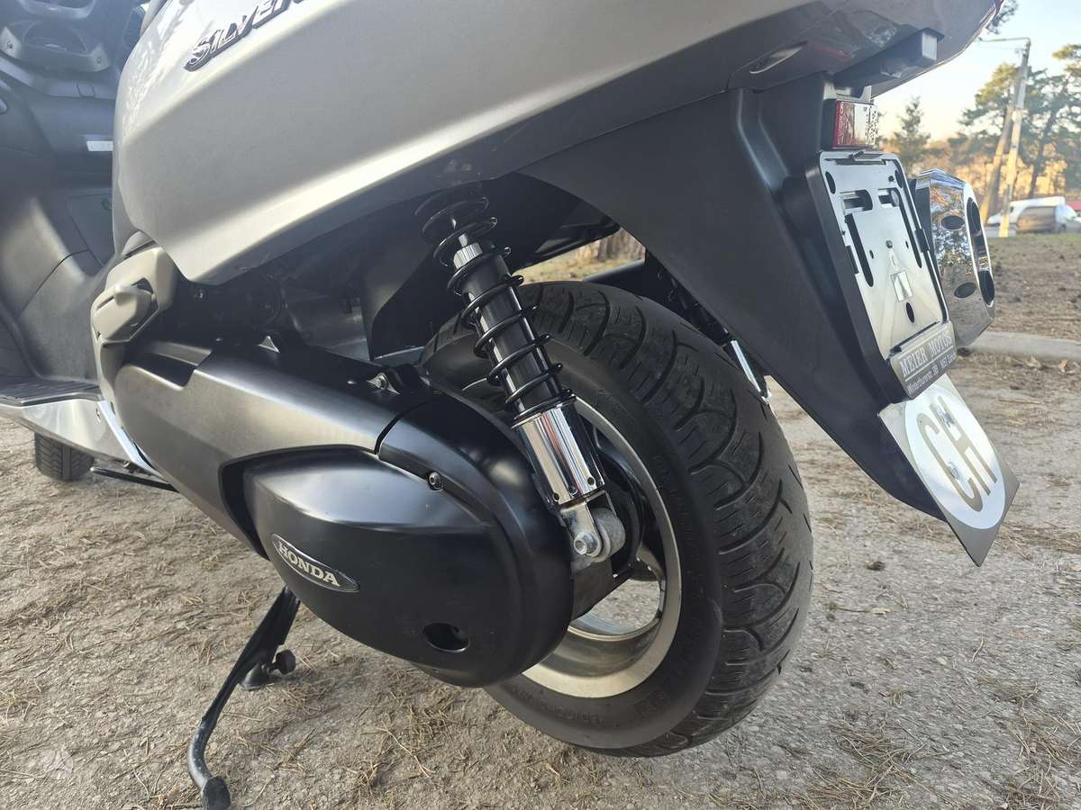 Honda Silverwing 600cc, scooters / mopeds