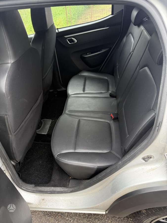 Dacia Spring, hatchback