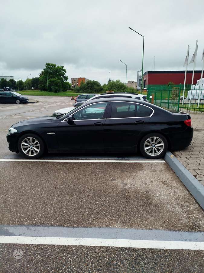 BMW 520, 2.0 l., Седан