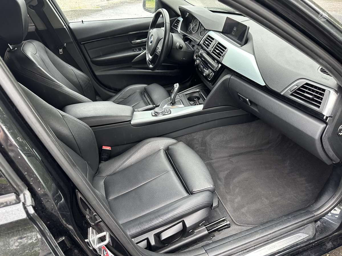 BMW 320, 2.0 l., wagon