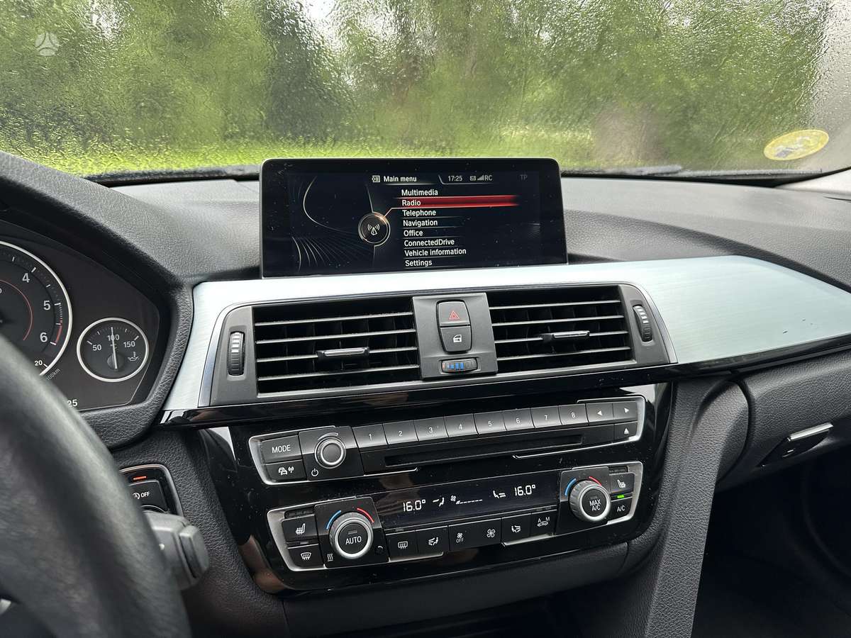 BMW 320, 2.0 l., wagon