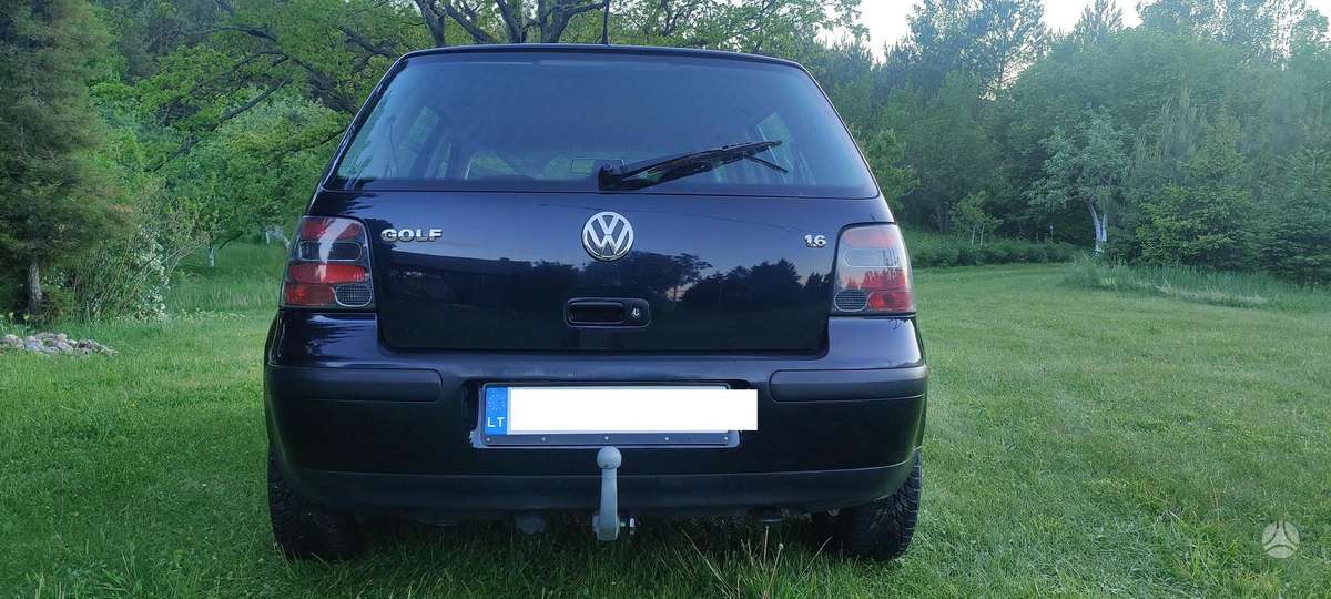 Volkswagen Golf - 4