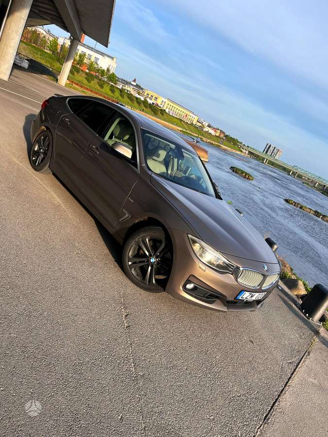 BMW 325, 2.0 l., Седан