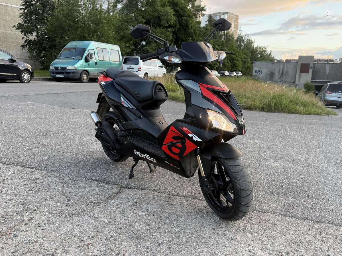Aprilia SR 49cc, мотороллеры / мопеды