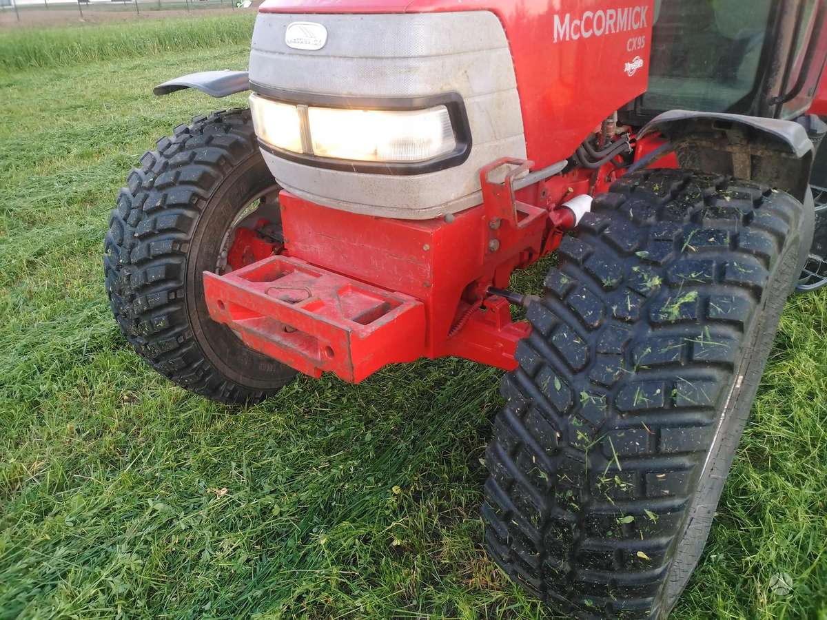 Case McCormick CX95, traktori