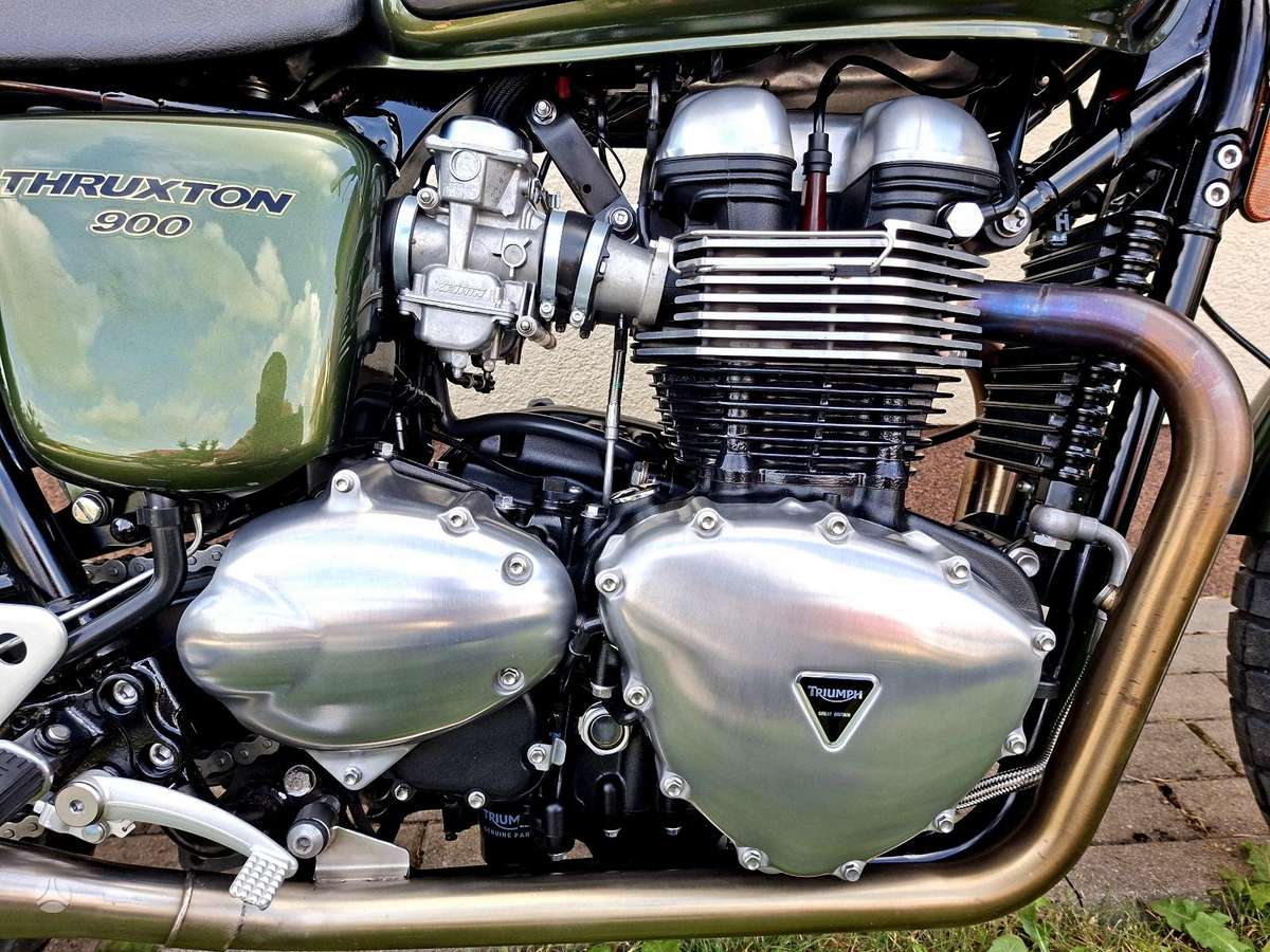 Triumph Thruxton 900cc, street / classic