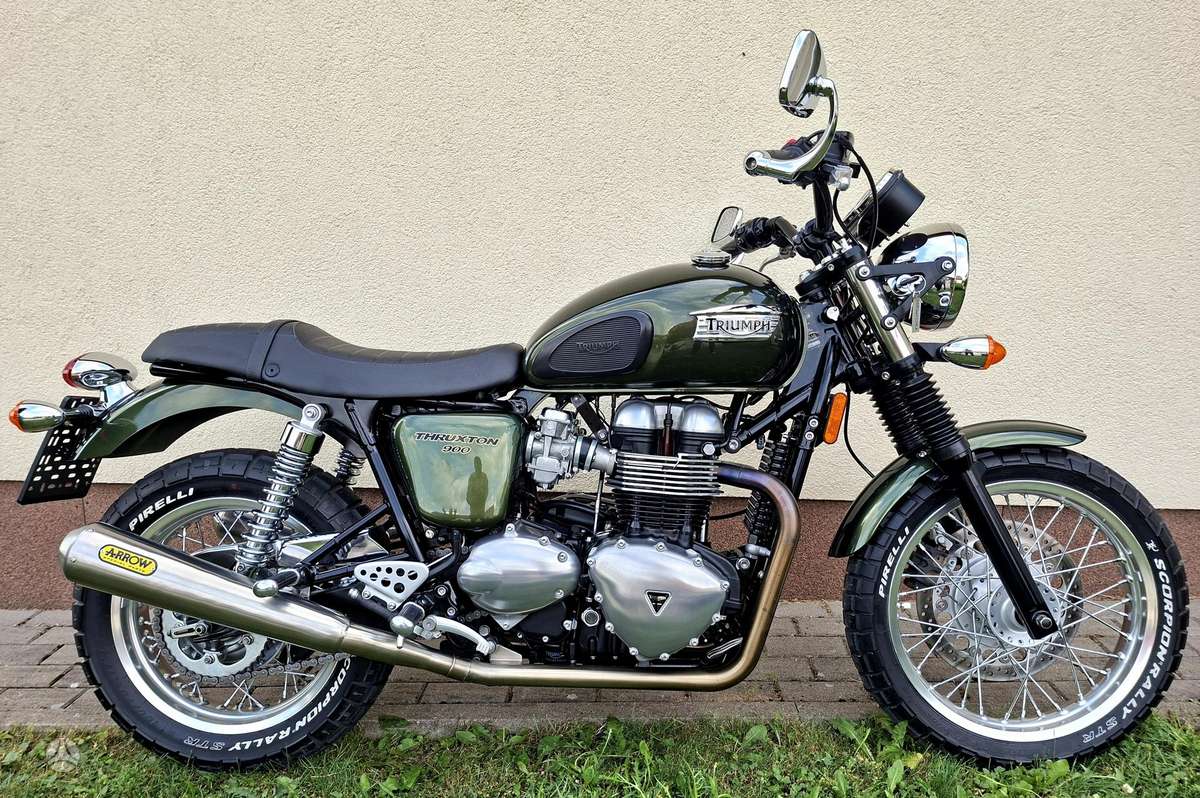 Triumph Thruxton 900cc, street / classic