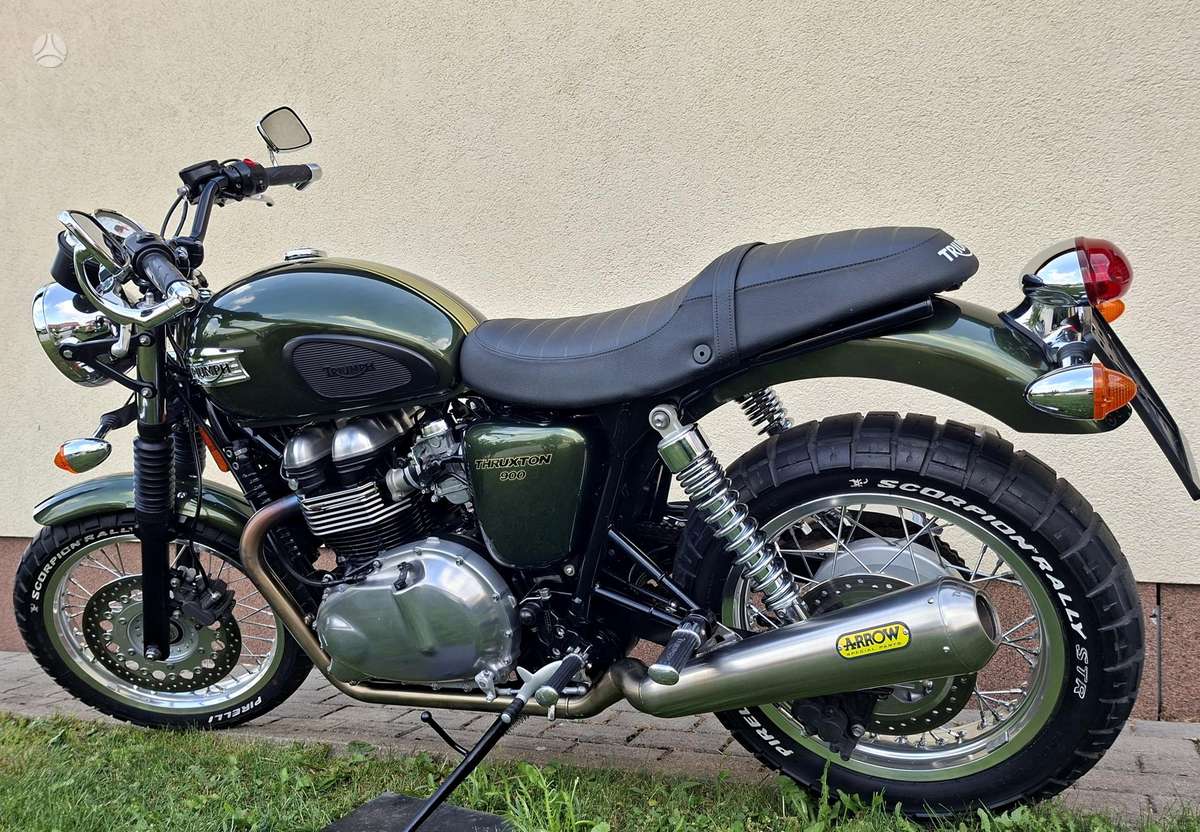Triumph Thruxton 900cc, street / classic