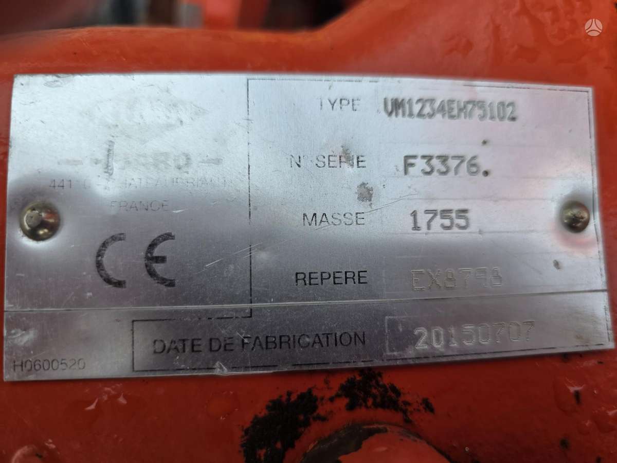 Kuhn Vari-Master 123, плуги