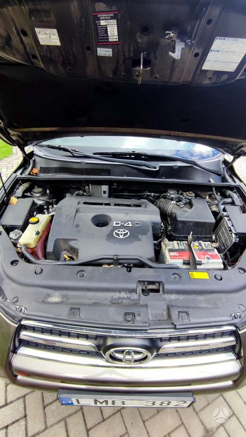 Toyota RAV4 - 7
