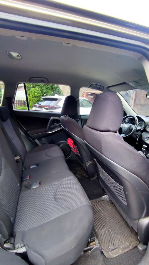 Toyota RAV4 - 9