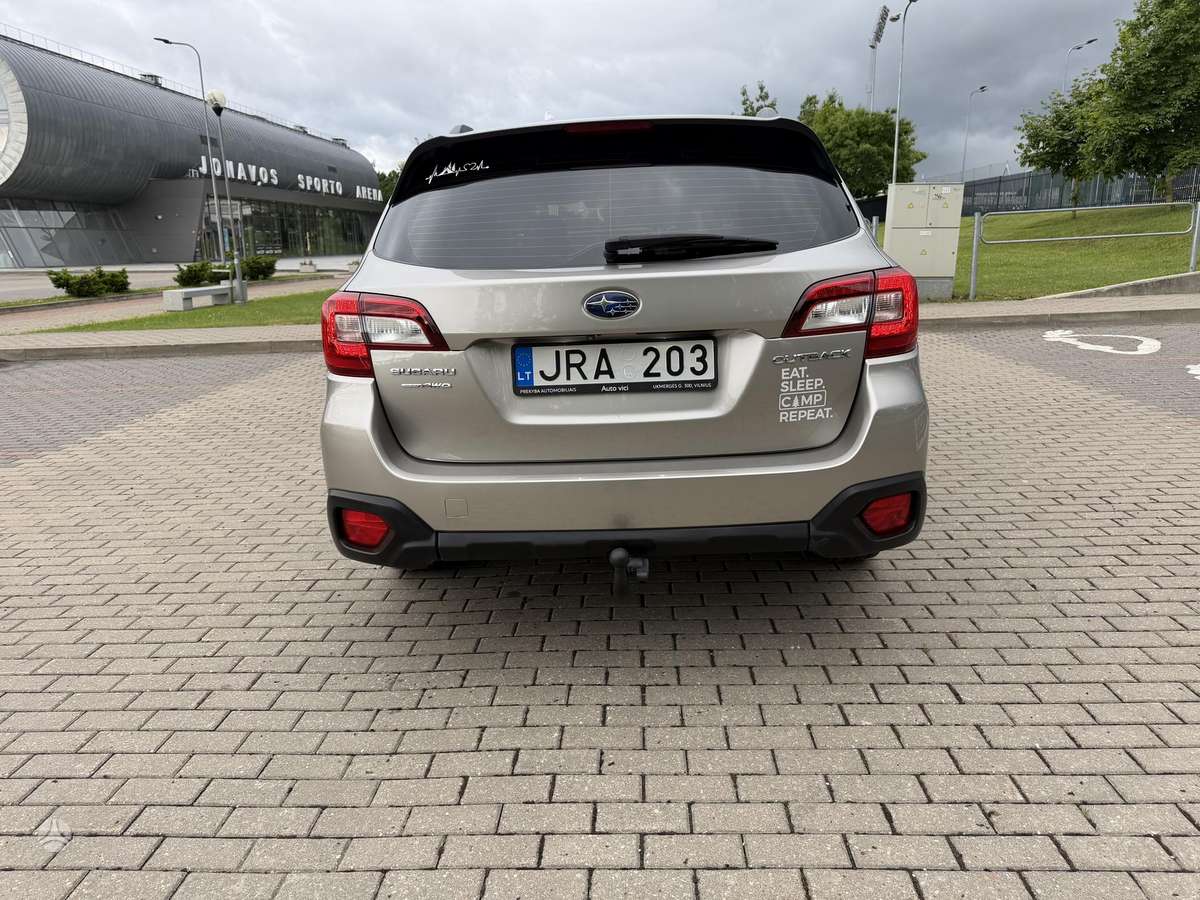 Subaru Outback, 2.5 l., off-road / crossover