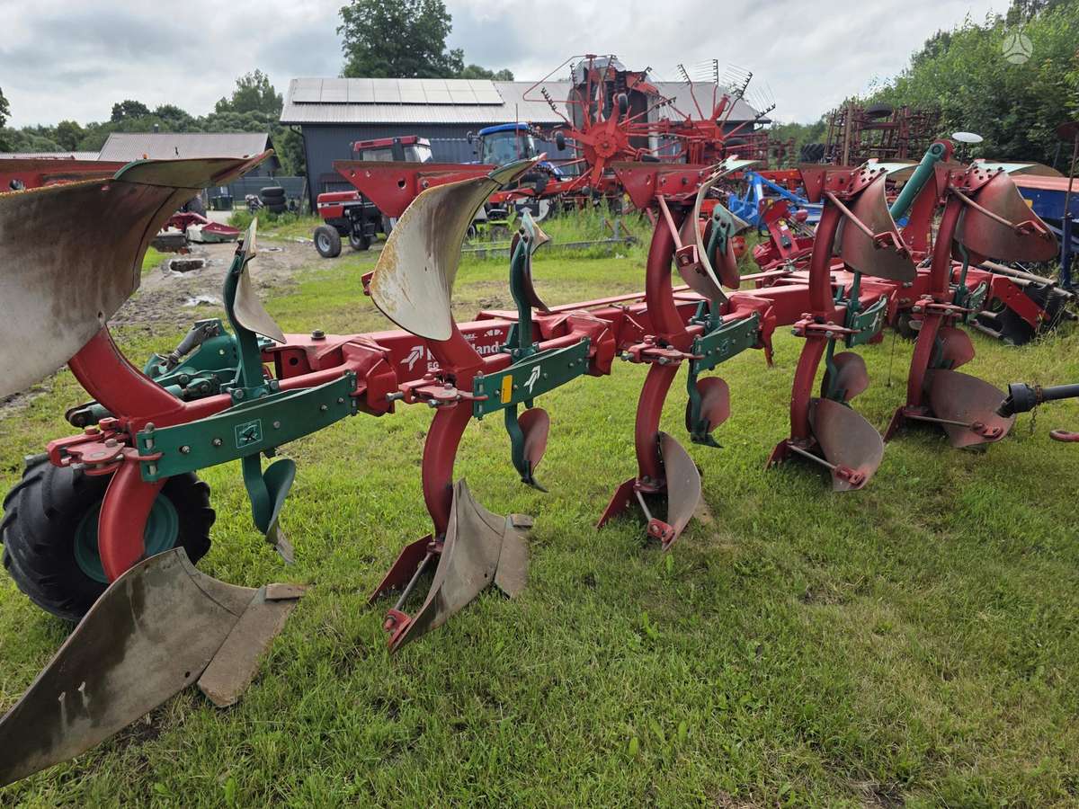 Kverneland EG100, ploughs