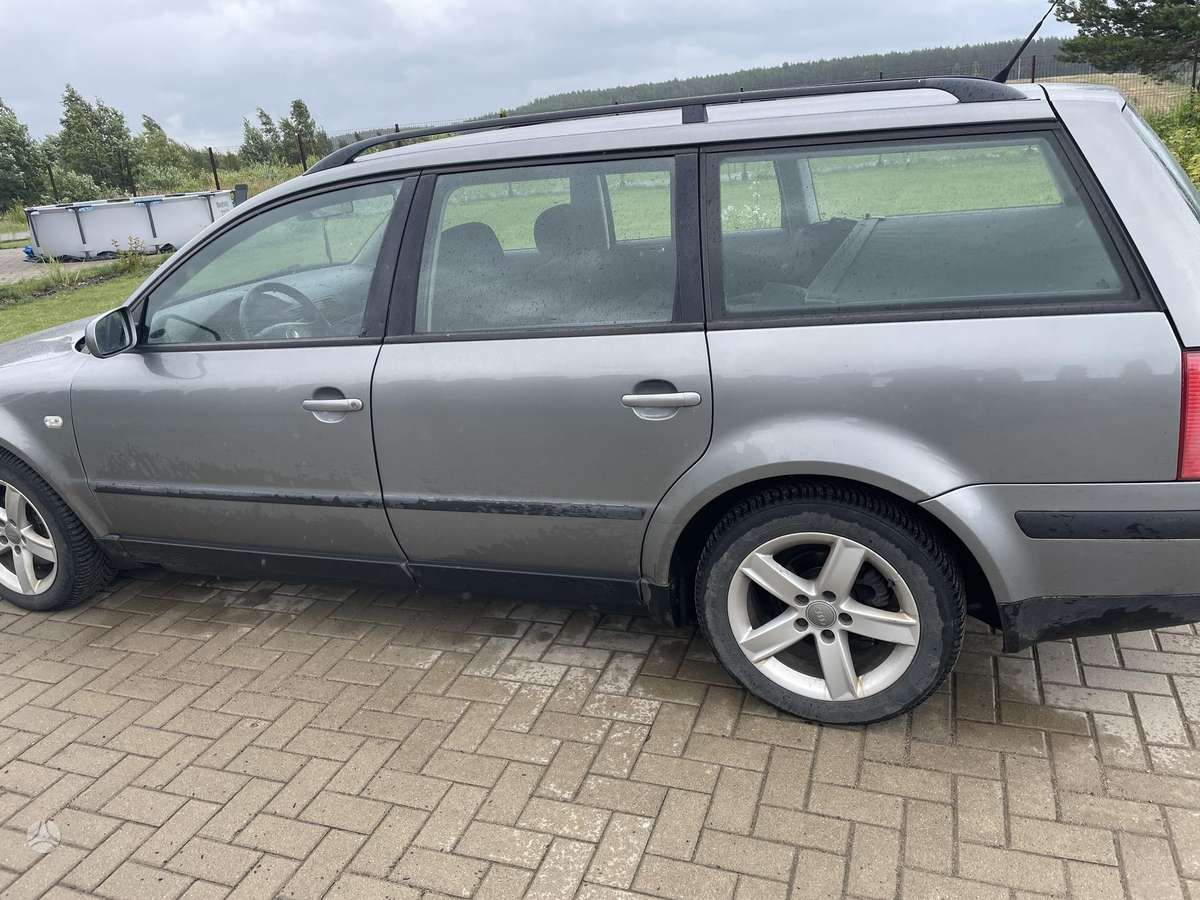 Volkswagen Passat - 2