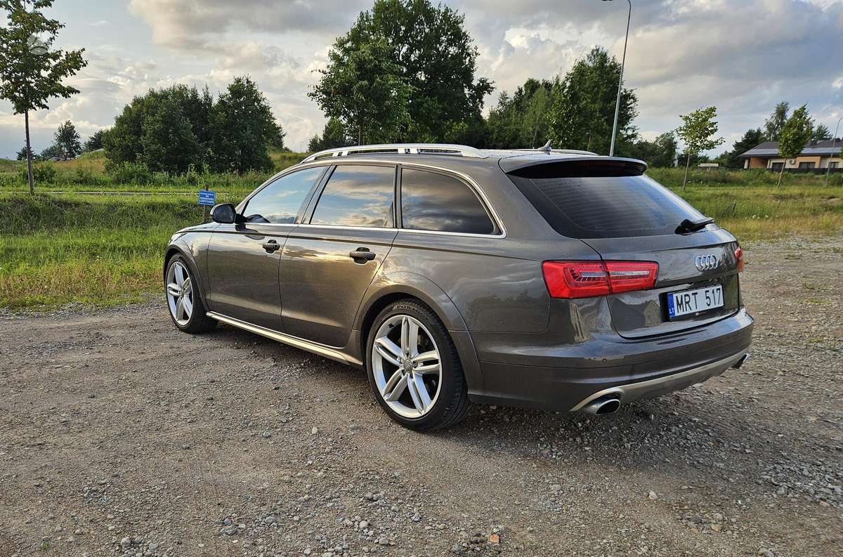 Audi A6 allroad, 3.0 l., Универсал