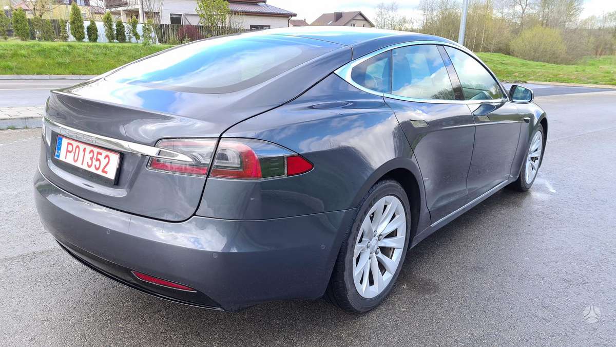 Tesla Model S, 75 кВт·ч, Хэтчбек