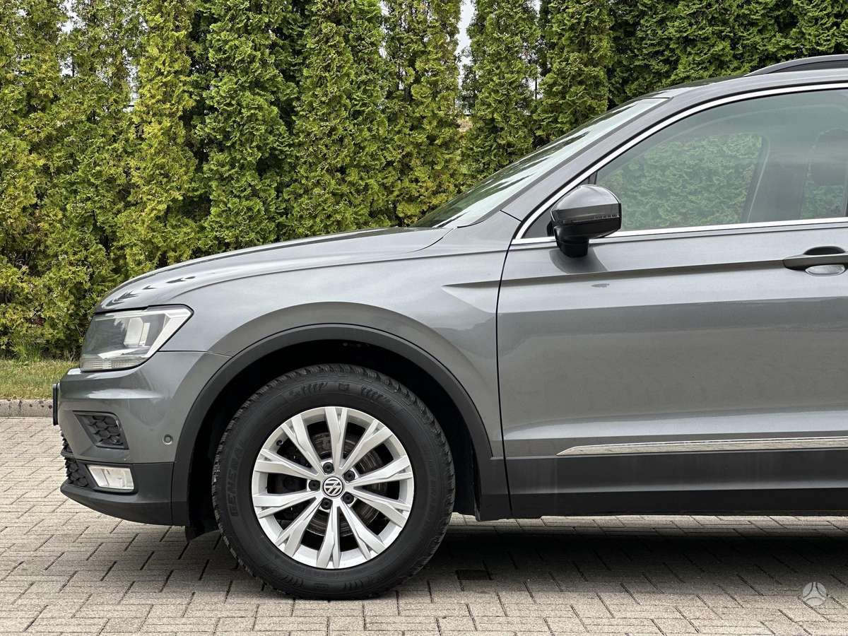 Volkswagen Tiguan - 8