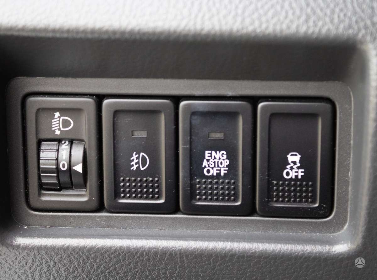 Suzuki Swift, 1.2 l., Хэтчбек