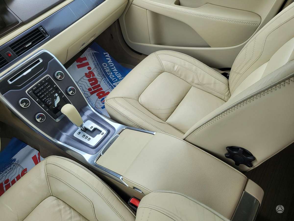 Volvo V70, 2.0 l., Универсал
