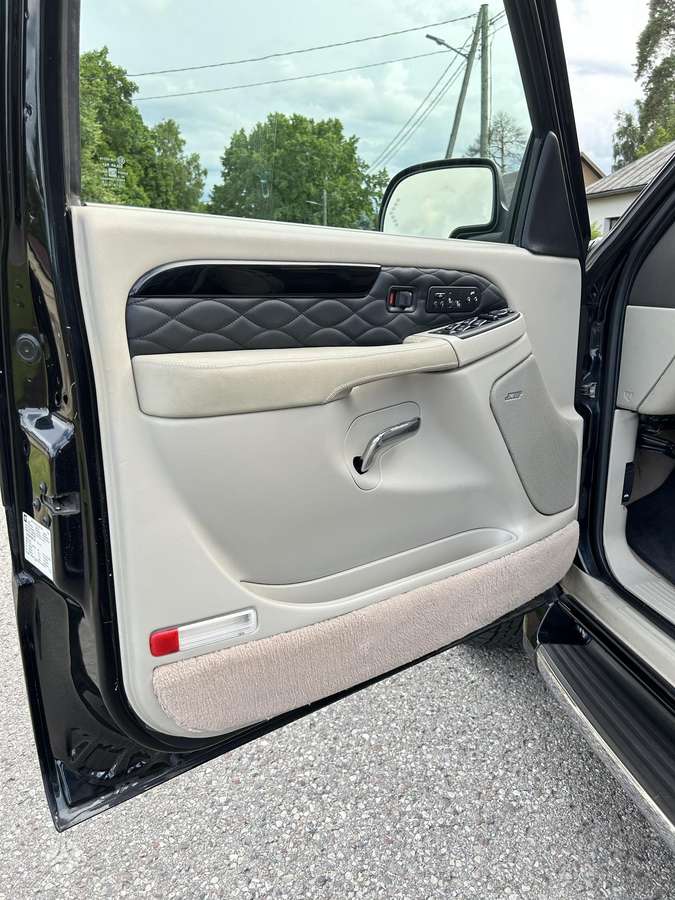 Cadillac Escalade, 6.0 l., pick-up