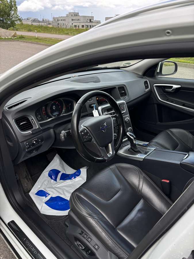 Volvo V60, 2.4 l., Универсал
